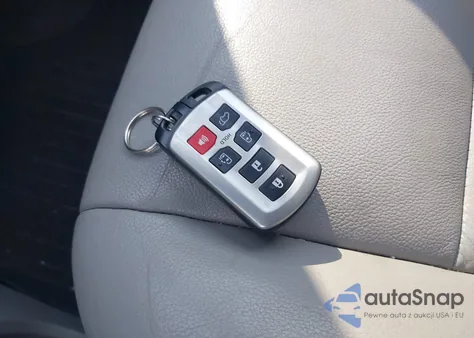 2018 Toyota Sienna Xle 8 Passenger из США, поврежденный, VIN 5TDYZ3DC2JS926543